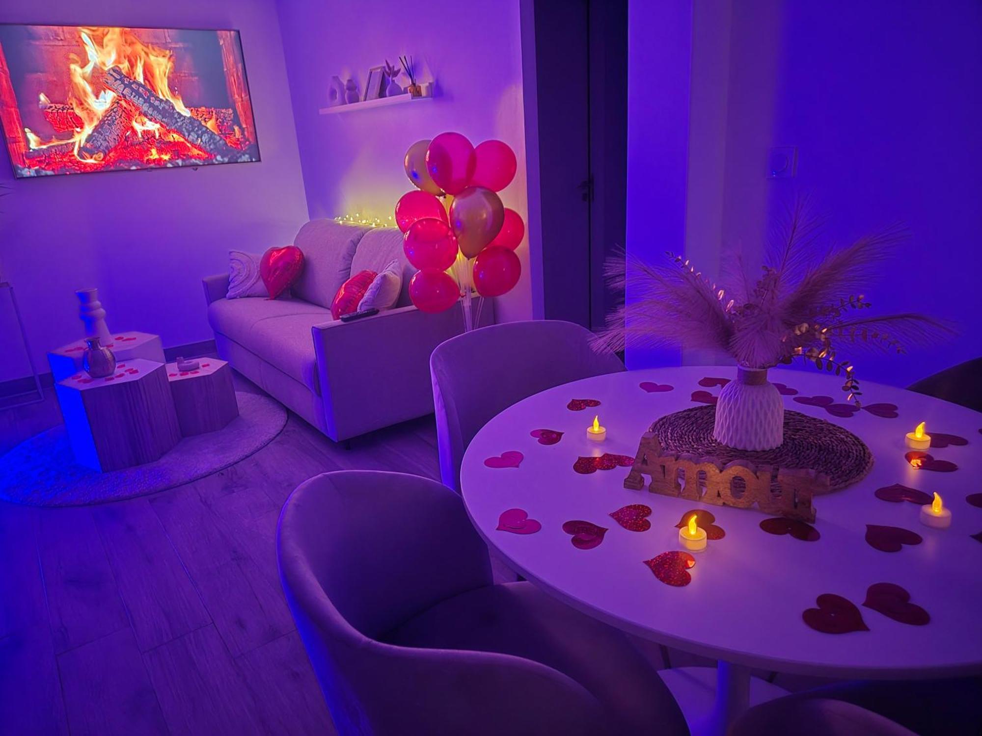 Love Room - Cocon Room - Toulon - אוליאולה מראה חיצוני תמונה